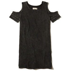 Hollister Cold Shoulder T-shirt Dress